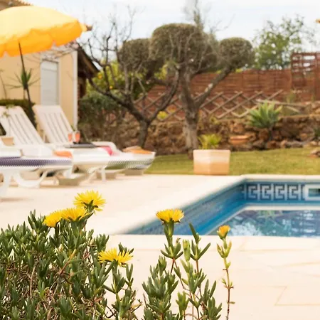 Villa Monte Branco - Super 5 Bedroom Holiday Sleeps 14 Guests Private Pool Silves