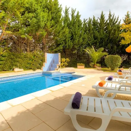 Monte Branco - Super 5 Bedroom Holiday Sleeps 14 Guests Private Pool Villa Silves
