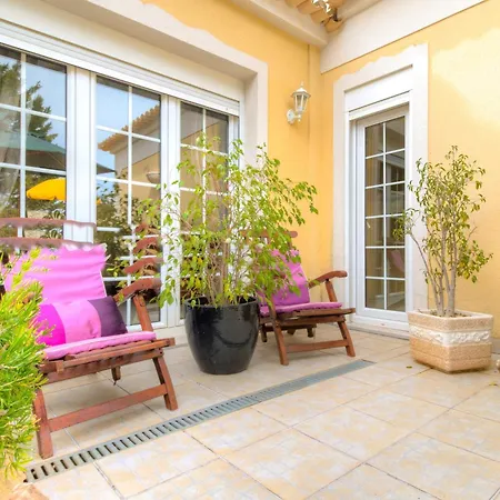 Monte Branco - Super 5 Bedroom Holiday Sleeps 14 Guests Private Pool Silves